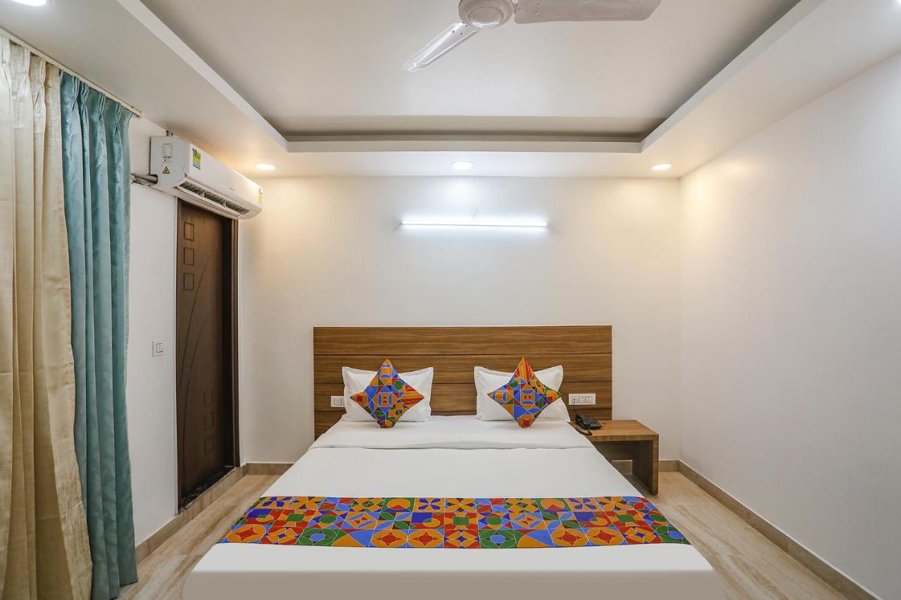 Fabhotel Unique Stay Noida Eksteriør billede