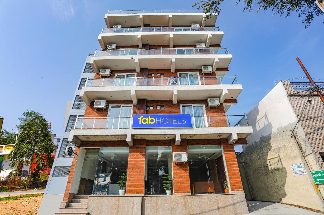 Fabhotel Unique Stay Noida Eksteriør billede