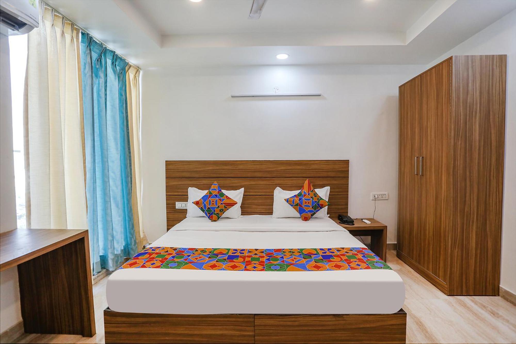 Fabhotel Unique Stay Noida Eksteriør billede