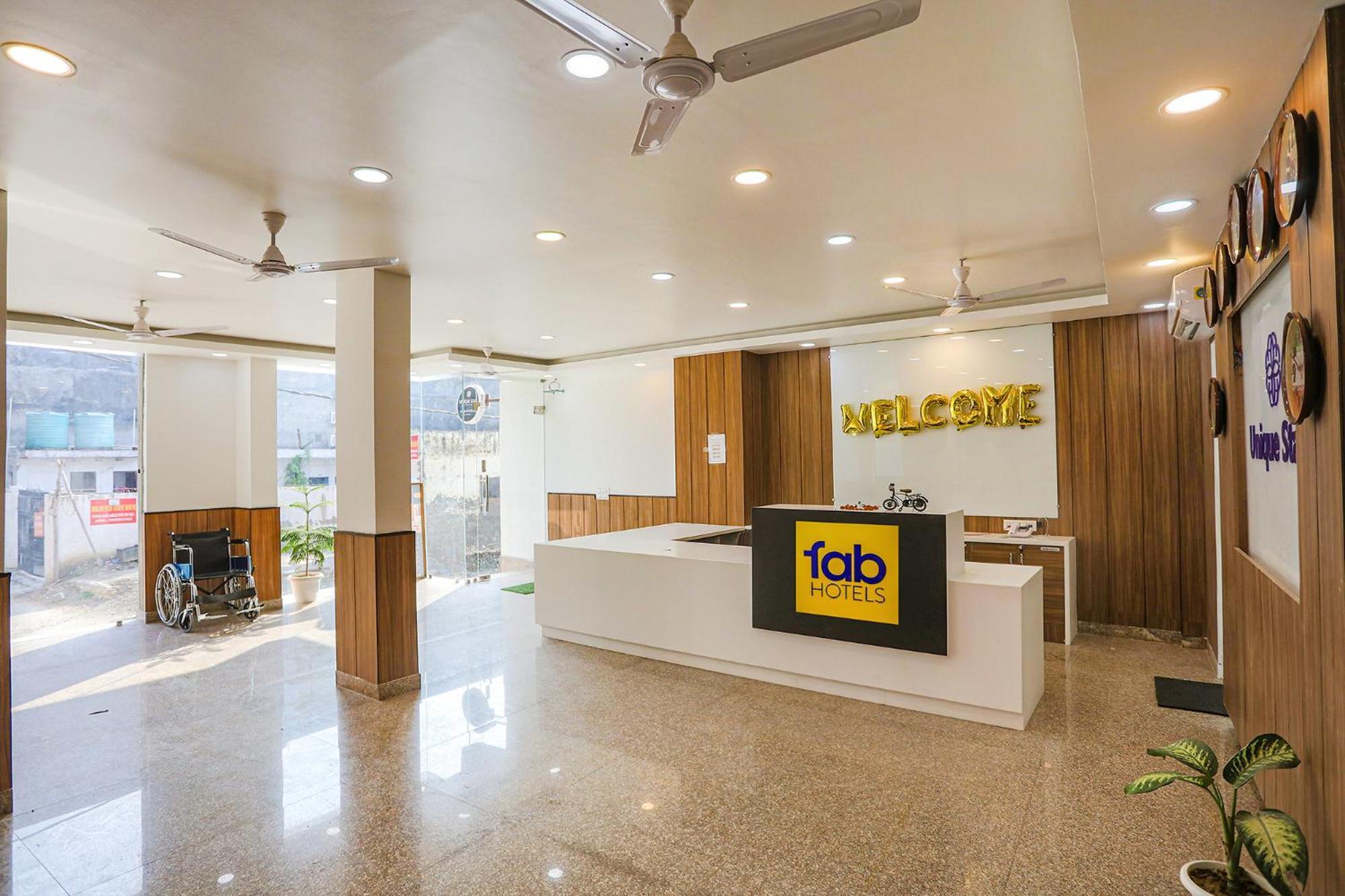 Fabhotel Unique Stay Noida Eksteriør billede