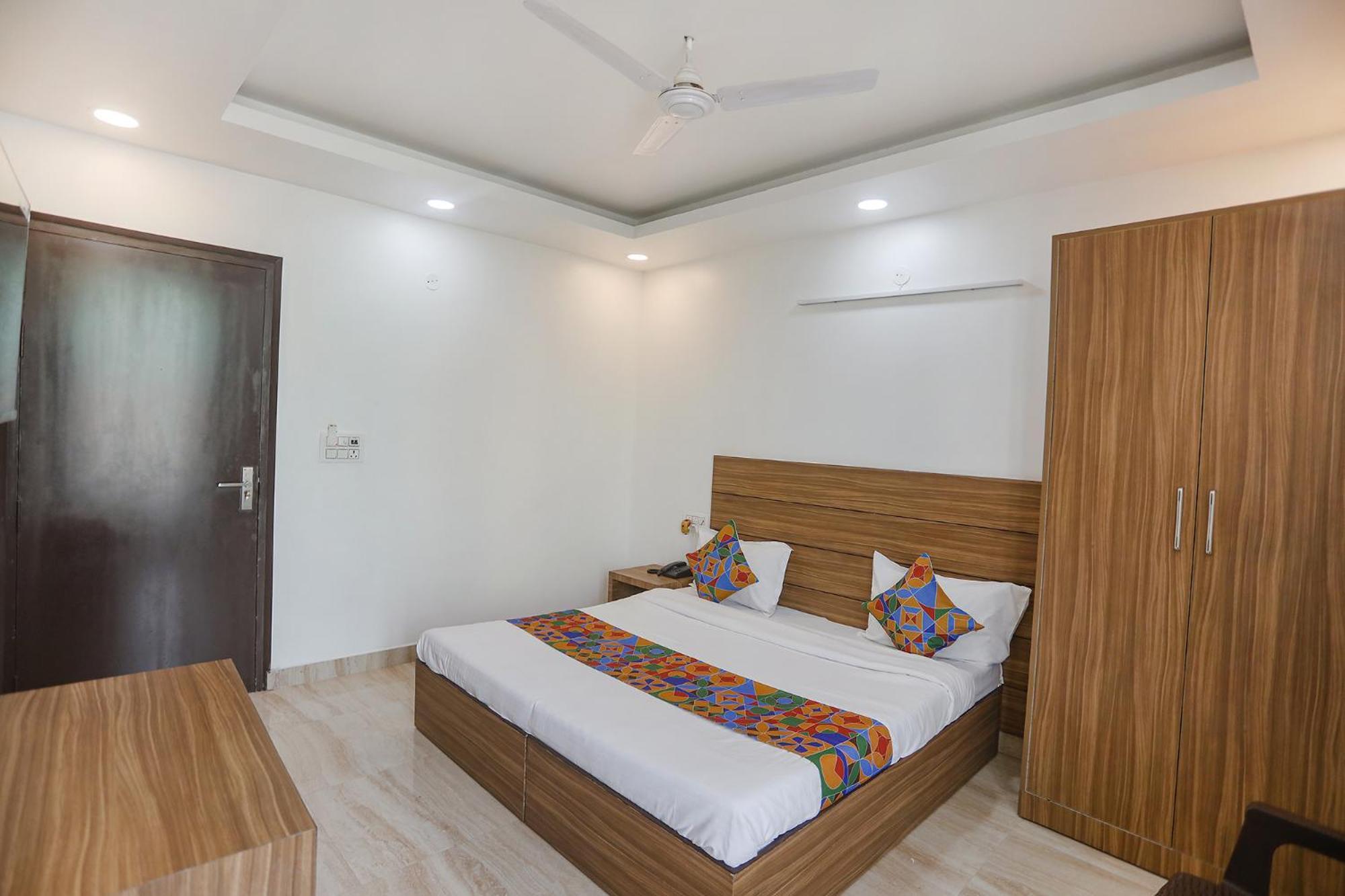 Fabhotel Unique Stay Noida Eksteriør billede