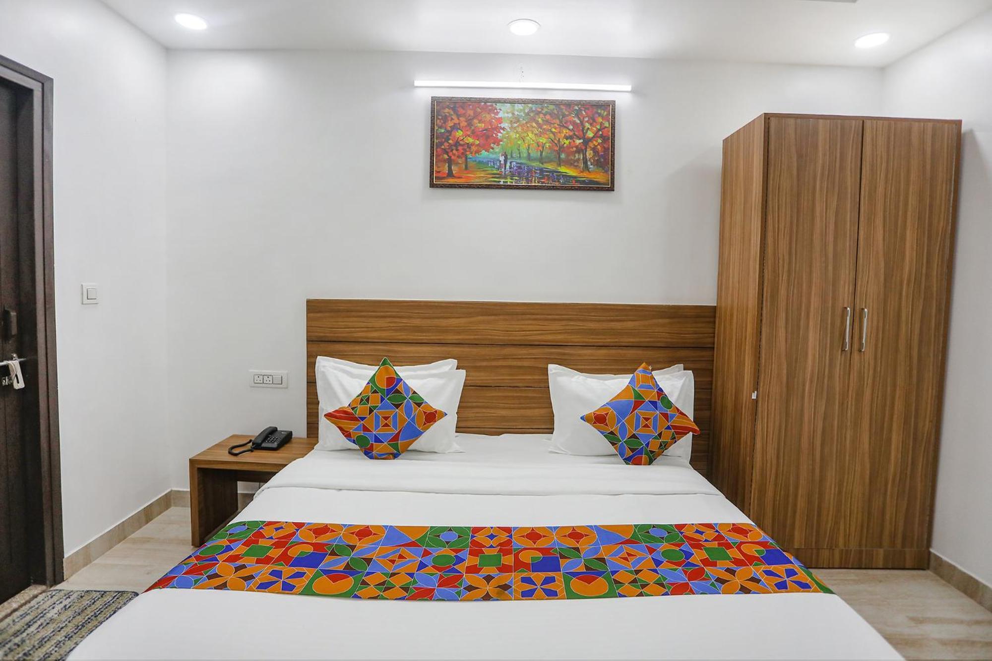 Fabhotel Unique Stay Noida Eksteriør billede