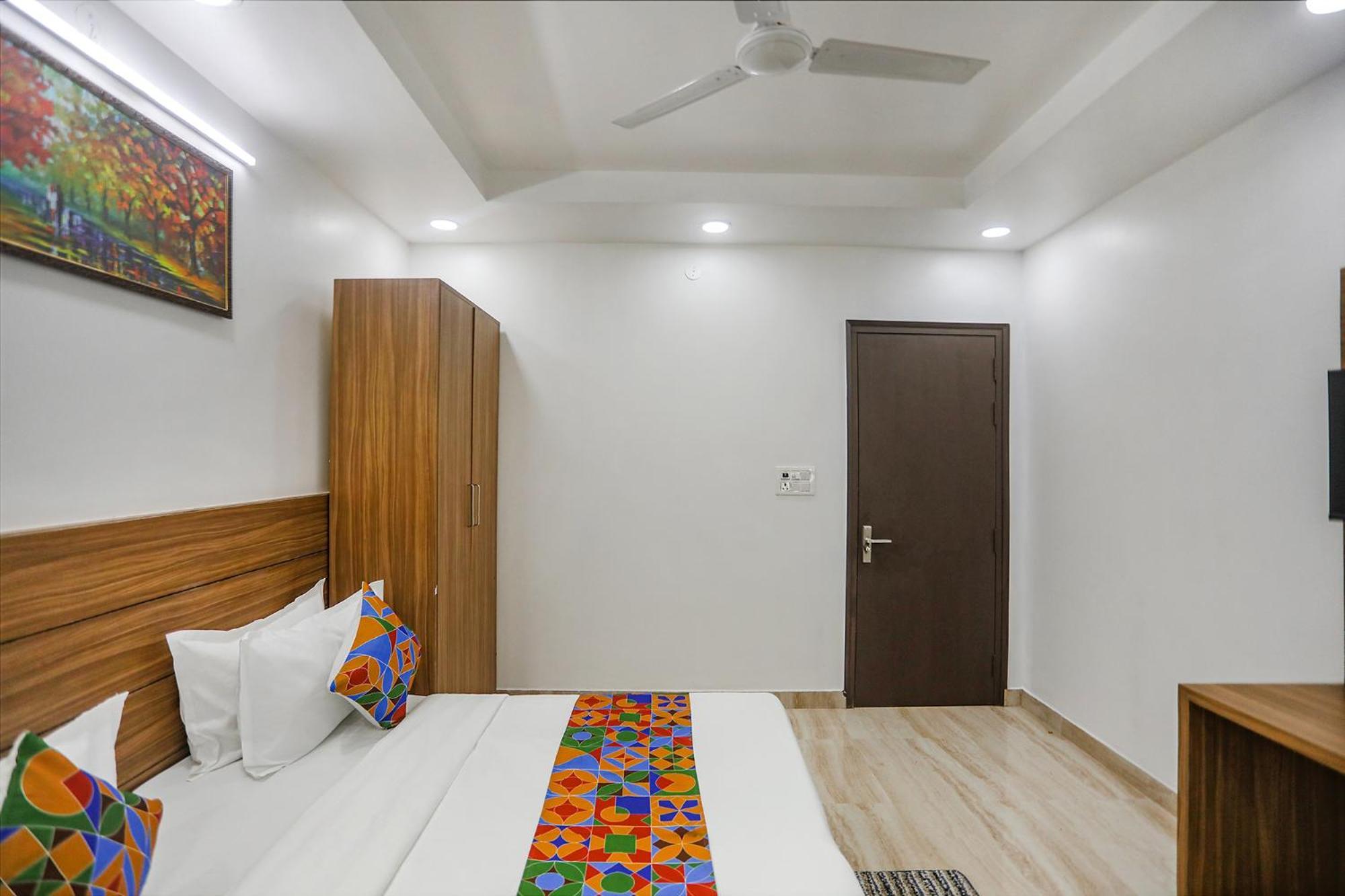 Fabhotel Unique Stay Noida Eksteriør billede